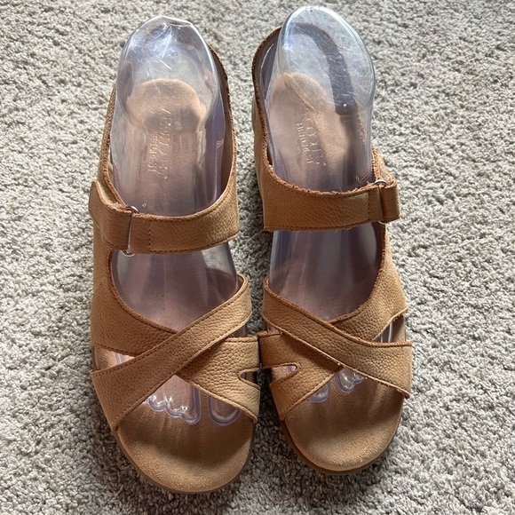 Aerosoles Wedge Womens Size 8.5 Sandals Tan Comfort Badvertisement Slingback - Picture 4 of 7